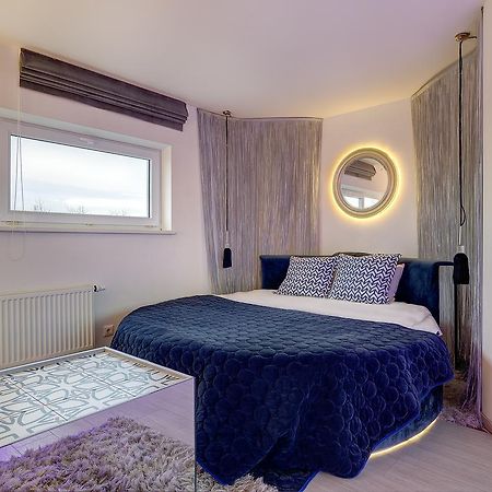 June Street Spa Apartments VNO Exterior photo