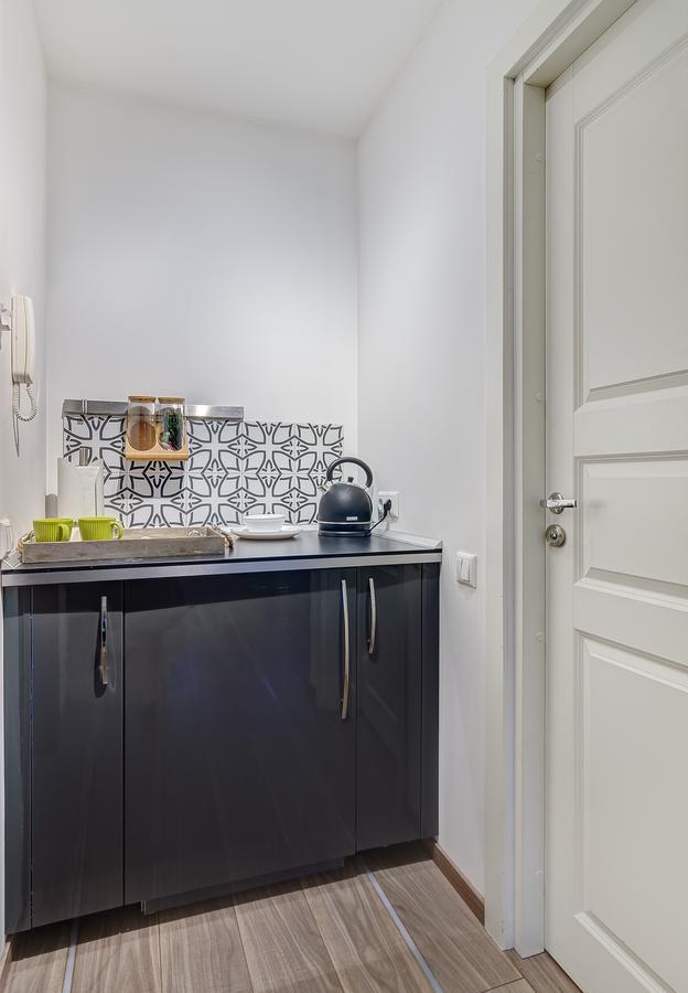 June Street Spa Apartments VNO Exterior photo